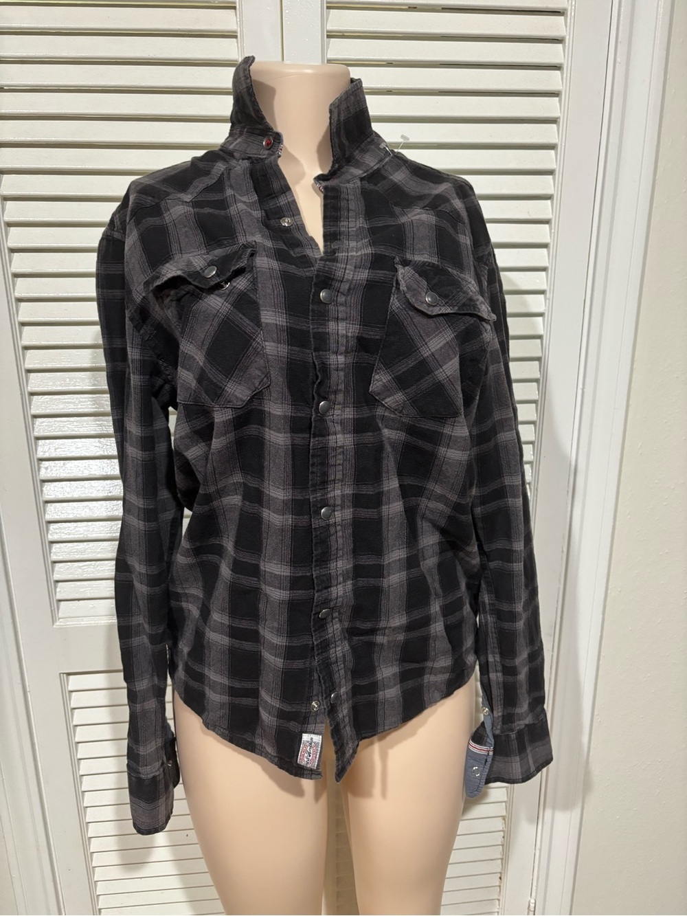 Men's Black and Gray Plaid Button-Down Shirt
